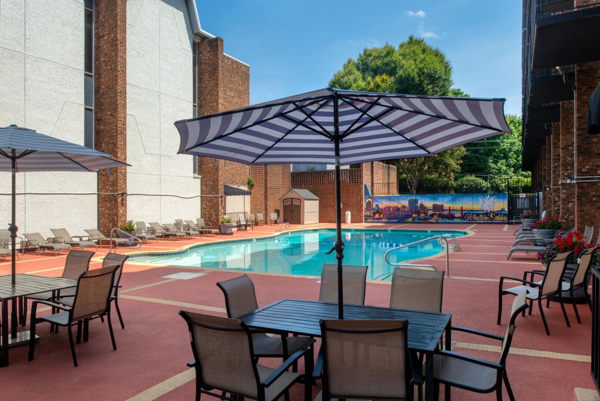 Hawthorne Inn & Conference Center Winston-Salem Exterior photo