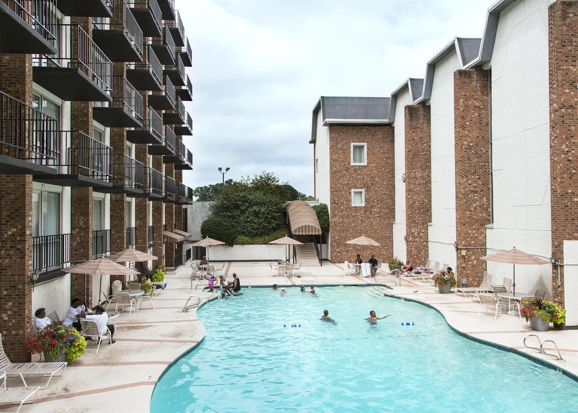 Hawthorne Inn & Conference Center Winston-Salem Exterior photo